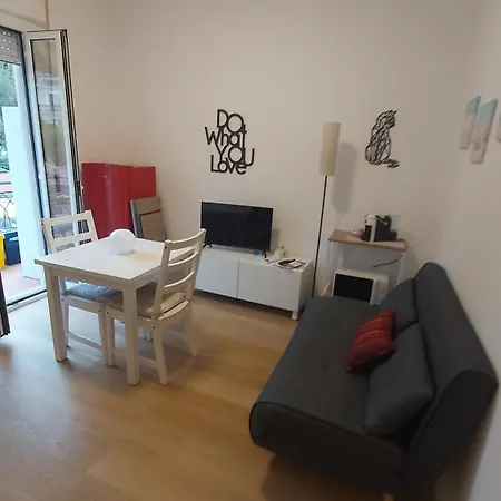 Casa Francesca Con Parcheggio Gratuito 圣雷默
