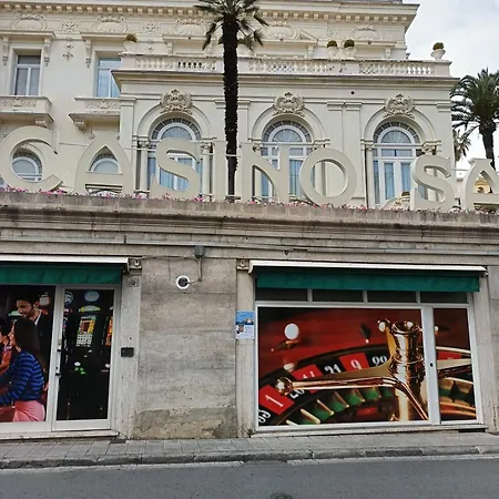 Casa Francesca Con Parcheggio Gratuito 公寓 圣雷默
