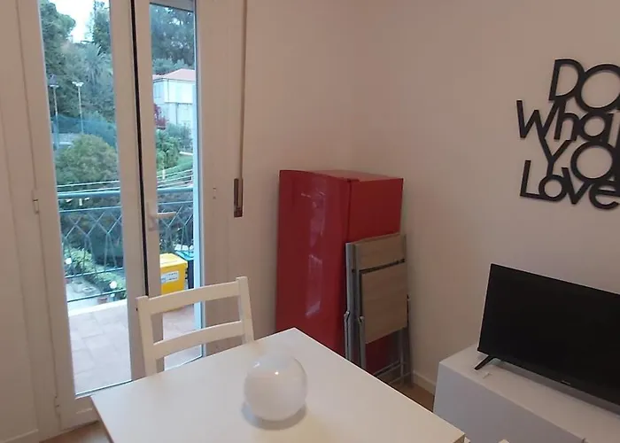 Casa Francesca Con Parcheggio Gratuito San Remo