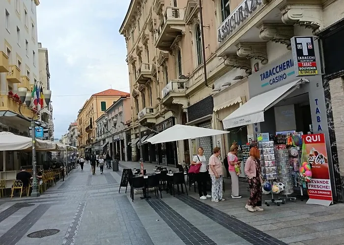 Casa Francesca Con Parcheggio Gratuito San Remo